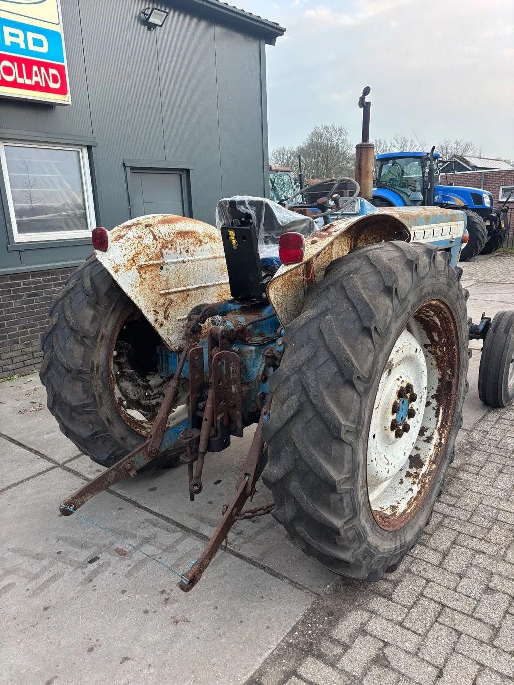 Traktor типа Ford 5000, Gebrauchtmaschine в Willemsoord (Фотография 8)
