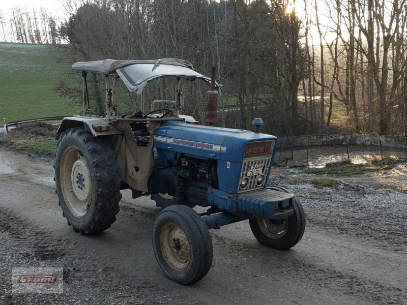 Traktor des Typs Ford 5000, Gebrauchtmaschine in Kößlarn (Bild 1)