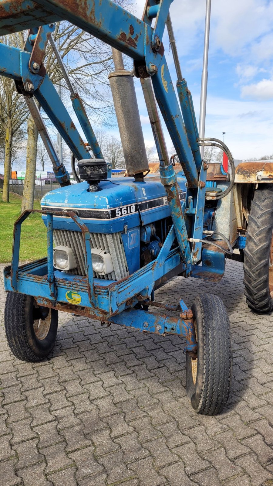 Traktor des Typs Ford 5610 cabrio met voorlader, Gebrauchtmaschine in Schoonebeek (Bild 3)