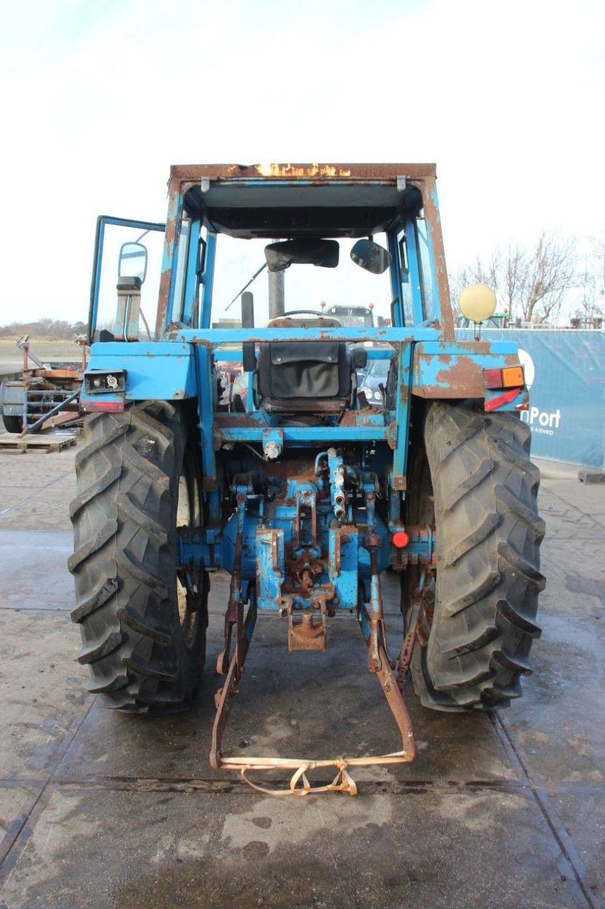 Traktor typu Ford 5610, Gebrauchtmaschine w Antwerpen (Zdjęcie 4)