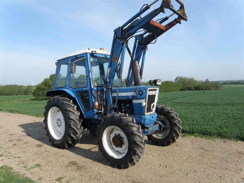 Traktor typu Ford 6600 4 WD 2 stk. 1 med Q cab og frontlæsser, Gebrauchtmaschine w Skive (Zdjęcie 3)