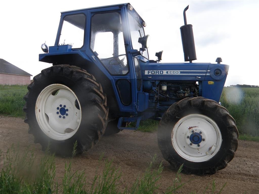 Traktor typu Ford 6600 4 WD 2 stk. 1 med Q cab og frontlæsser, Gebrauchtmaschine w Skive (Zdjęcie 5)