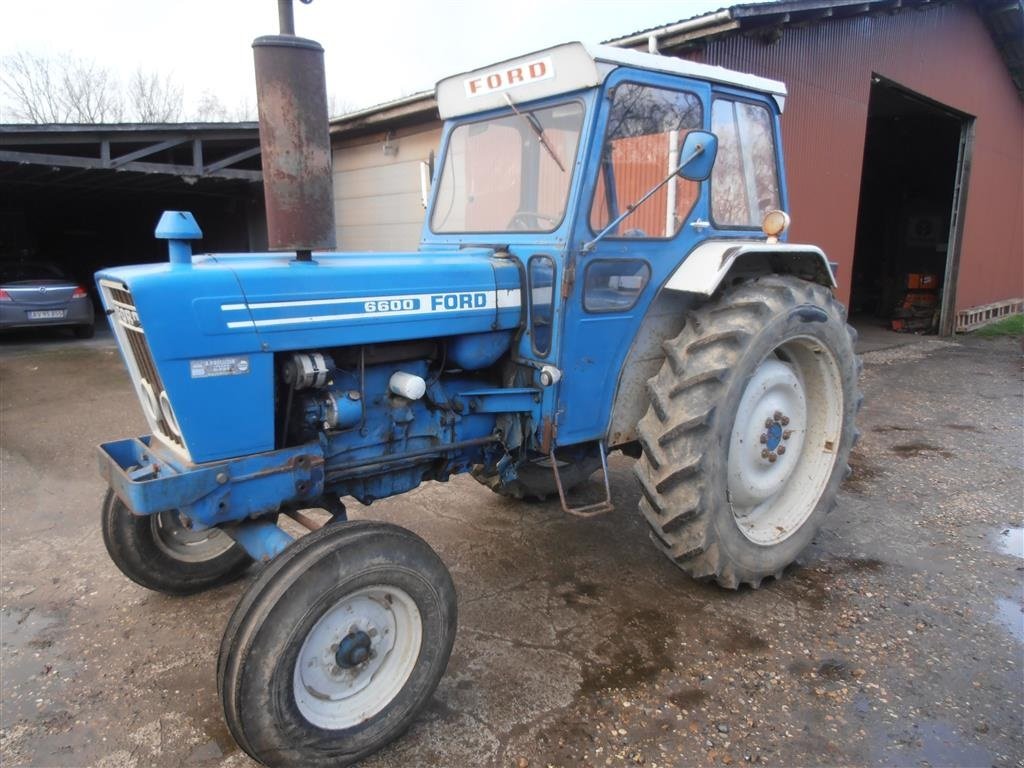 Traktor a típus Ford 6600 Bliver 45 år 24/11 ., Gebrauchtmaschine ekkor: Varde (Kép 1)