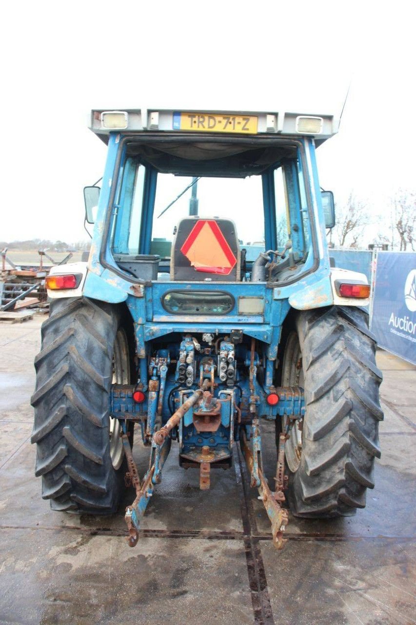 Traktor типа Ford 6610, Gebrauchtmaschine в Antwerpen (Фотография 4)