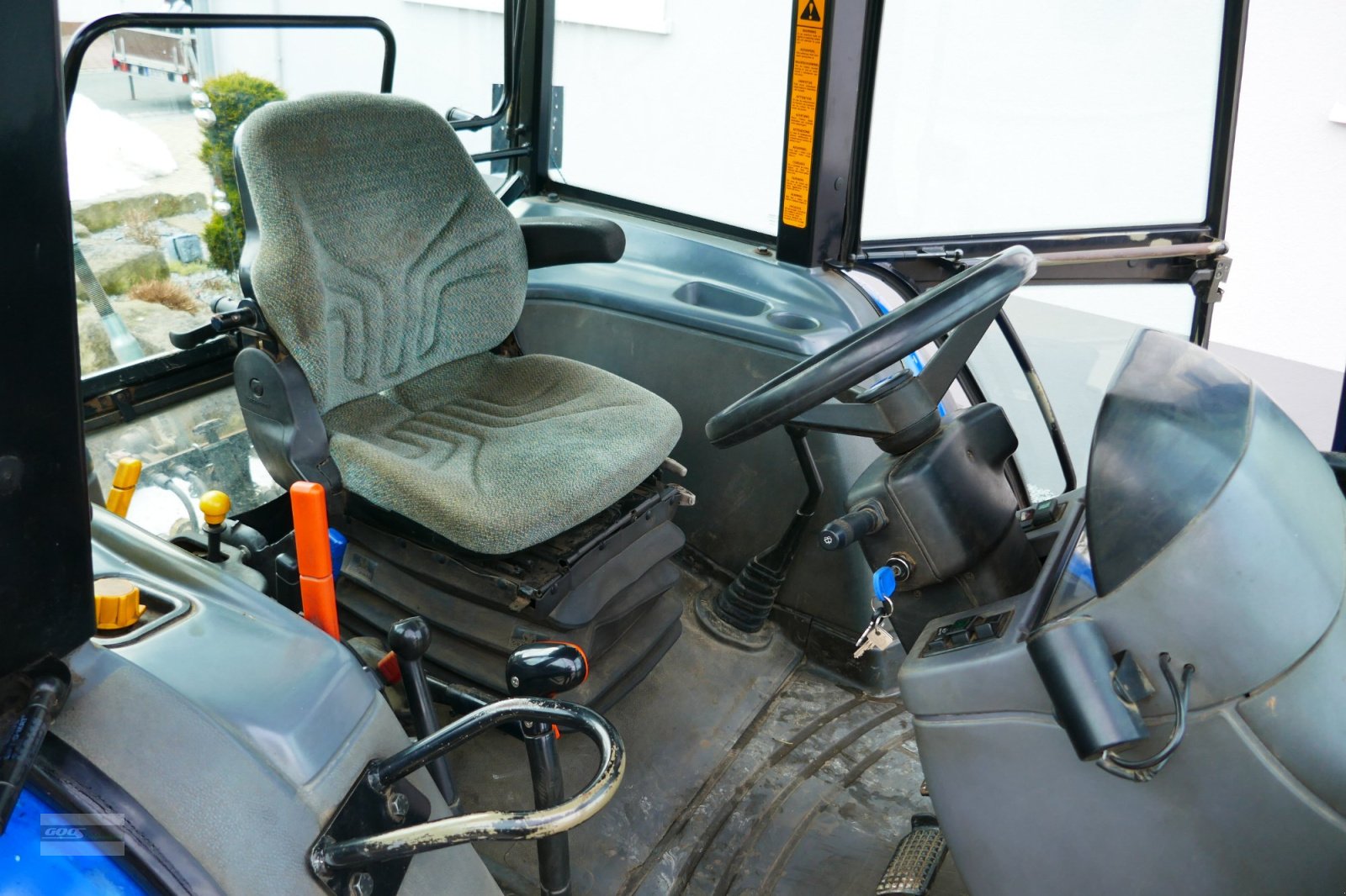 Traktor типа Ford 6635 Allrad. Mit Klima, Druckluft und Fronthydraulik. Echt guter Zustand!, Gebrauchtmaschine в Langenzenn (Фотография 12)