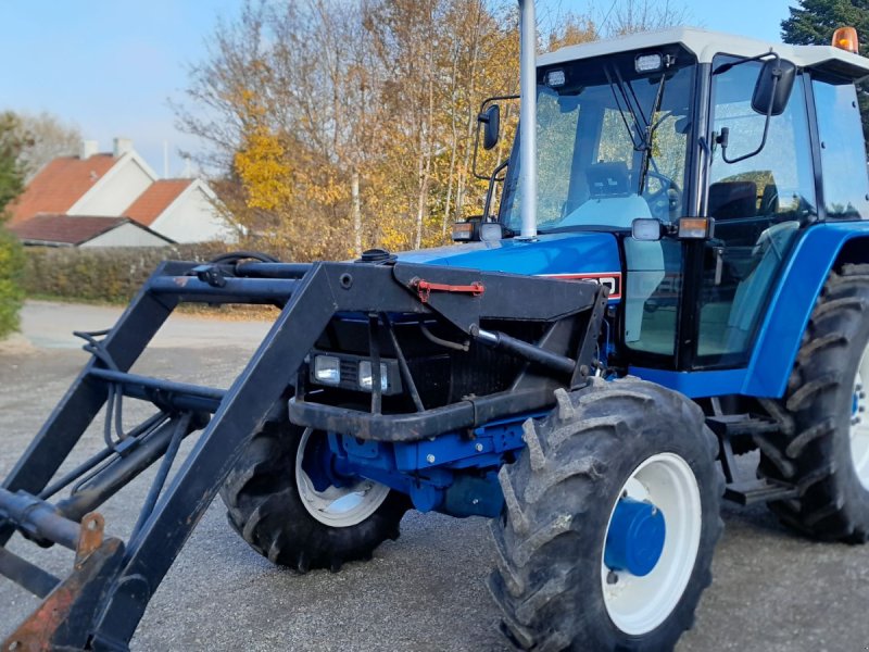 Traktor des Typs Ford 6640, Gebrauchtmaschine in Gudbjerg (Bild 1)