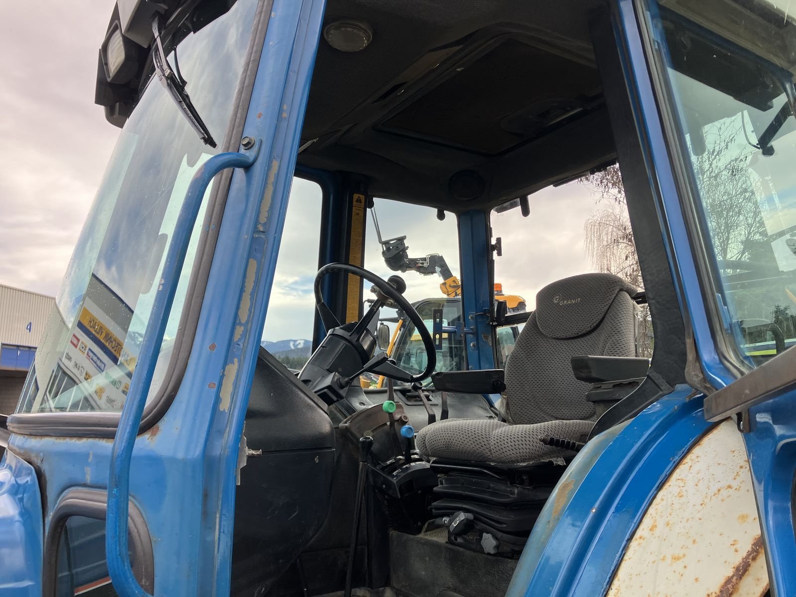 Traktor типа Ford 6810 AQ Turbo, Gebrauchtmaschine в Villach (Фотография 7)