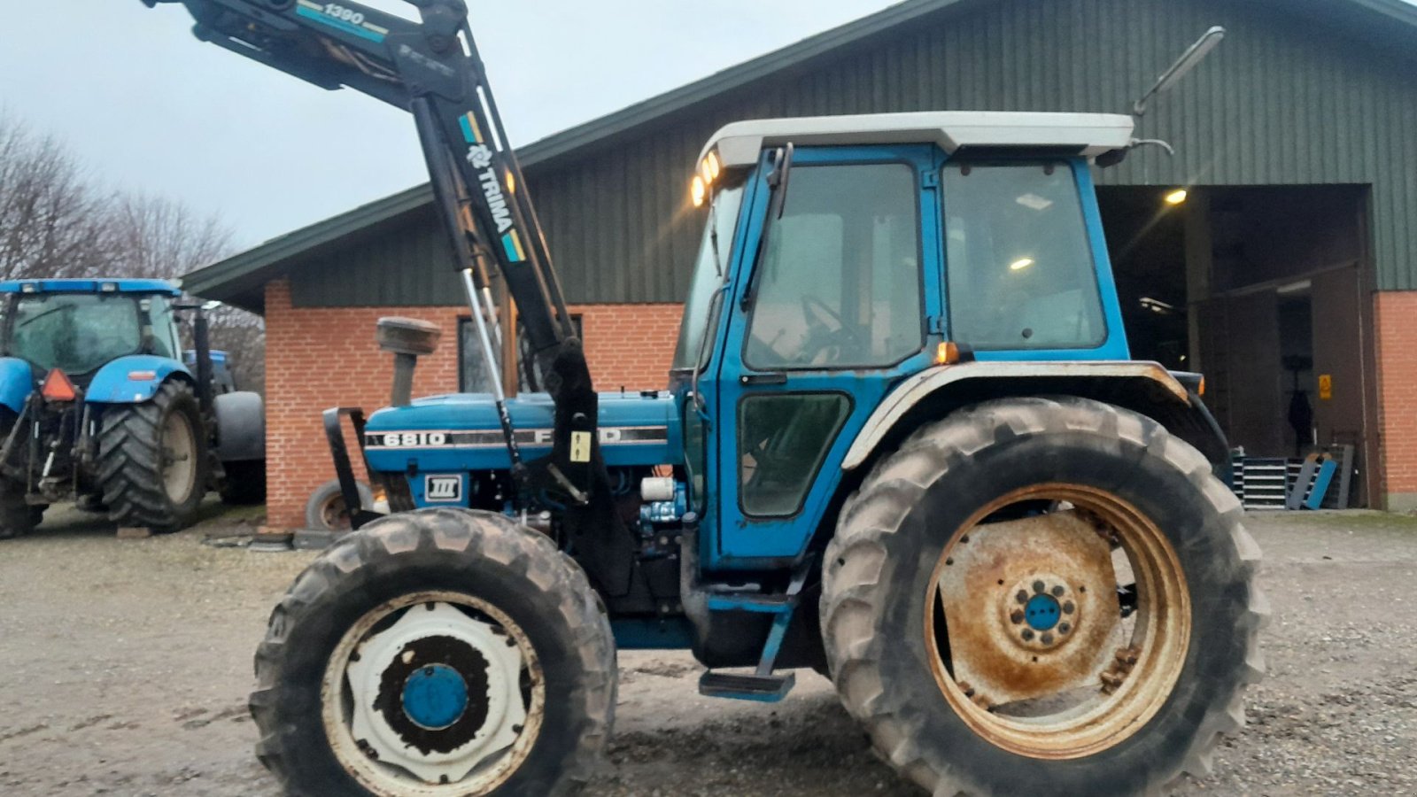 Traktor del tipo Ford 6810 F3 Turbo med Trima frontlæsser Force 3, Gebrauchtmaschine en Skive (Imagen 1)