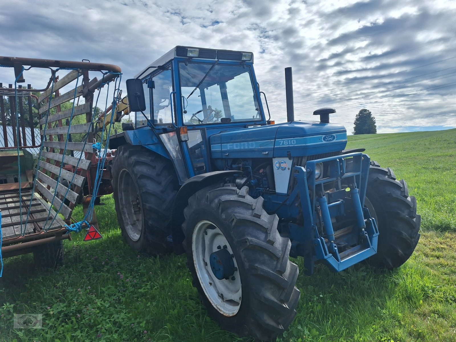 Traktor tipa Ford 7610 A  komplett mit Holzrückewagen, Ladekran und Holzzange. (Verkauf nur an Gewerbe/ Handel oder Export)!, Gebrauchtmaschine u Tschirn (Slika 3)