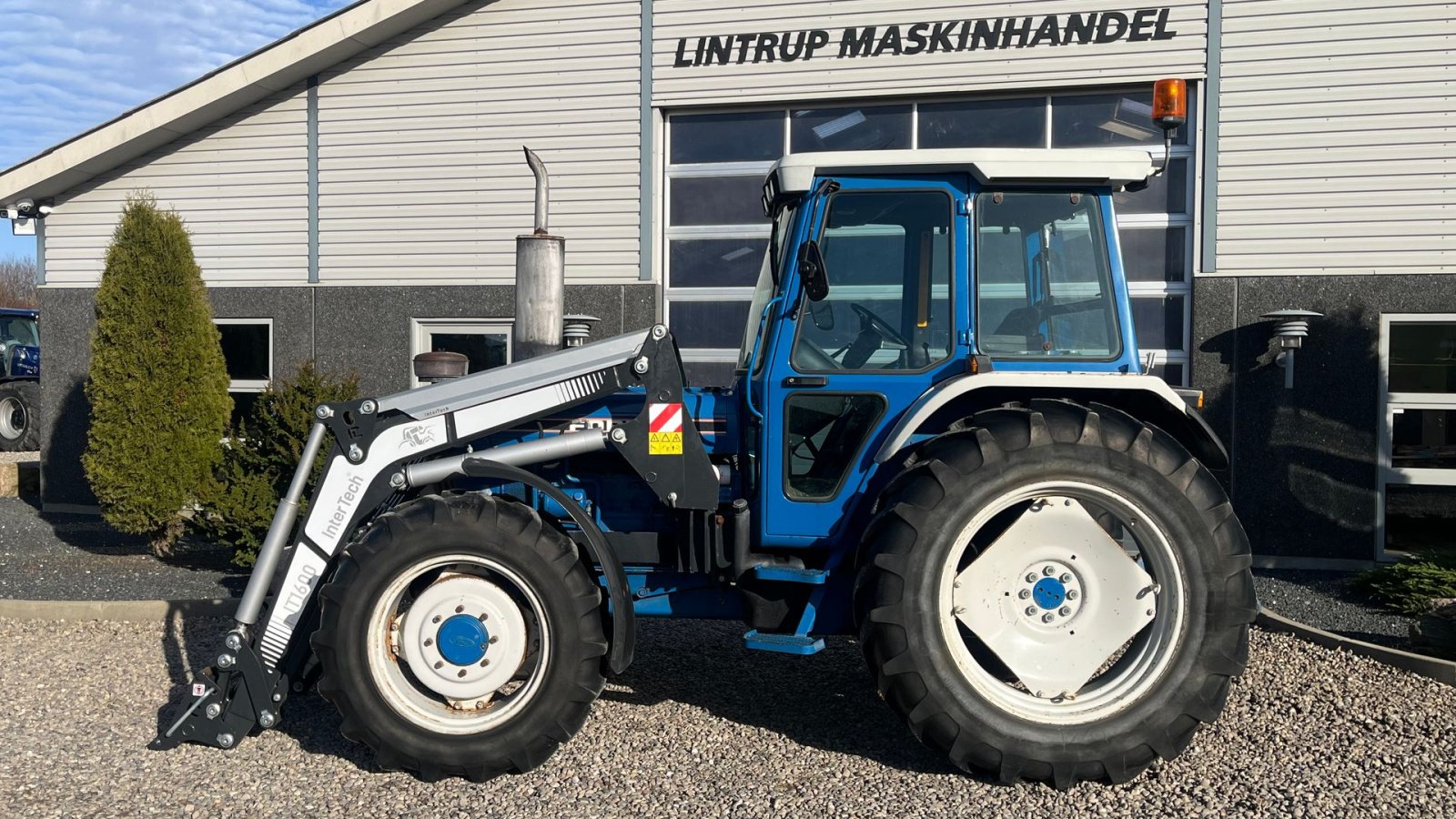 Traktor типа Ford 7810  Force 3 Med frontlæsser, Gebrauchtmaschine в Lintrup (Фотография 11)