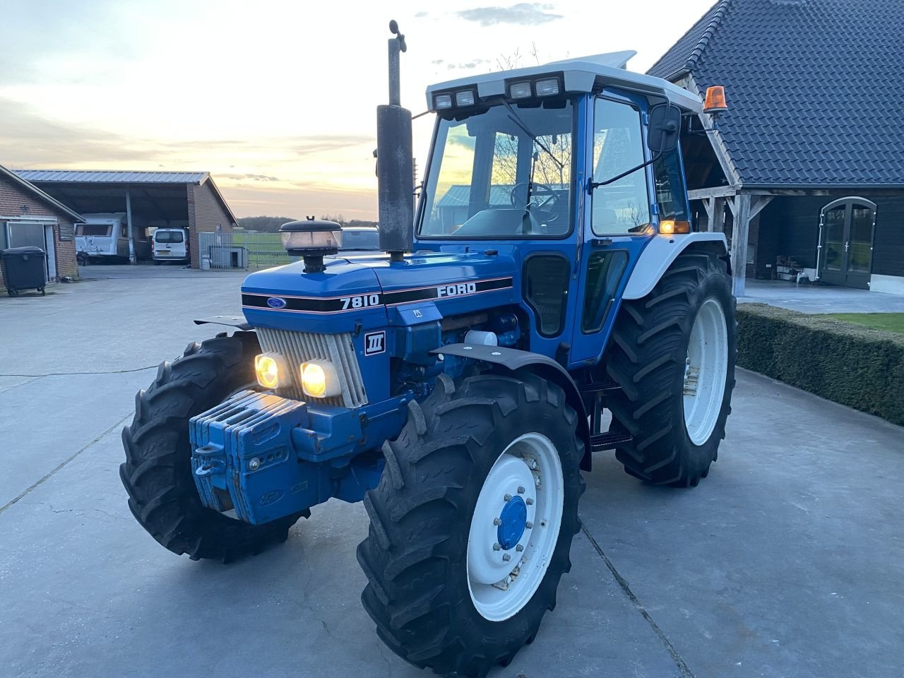 Traktor typu Ford 7810, Gebrauchtmaschine w De Mortel (Zdjęcie 4)