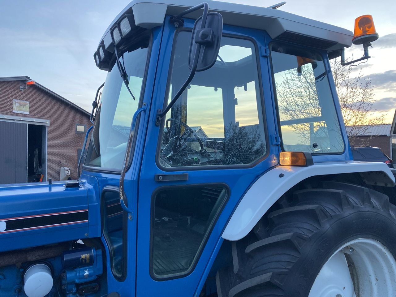 Traktor del tipo Ford 7810, Gebrauchtmaschine In De Mortel (Immagine 8)