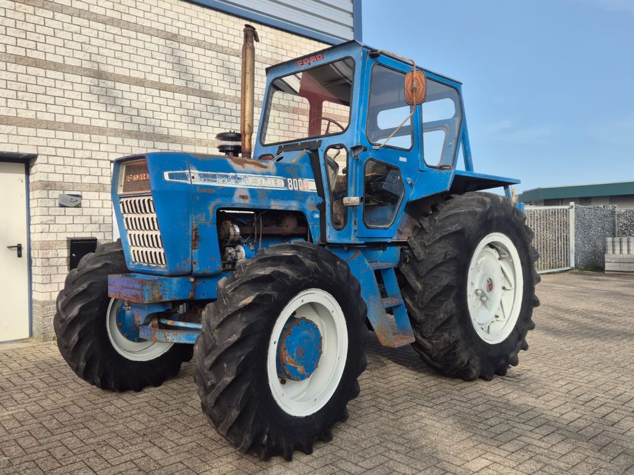 Traktor tipa Ford 8000, Gebrauchtmaschine u Klazienaveen (Slika 1)
