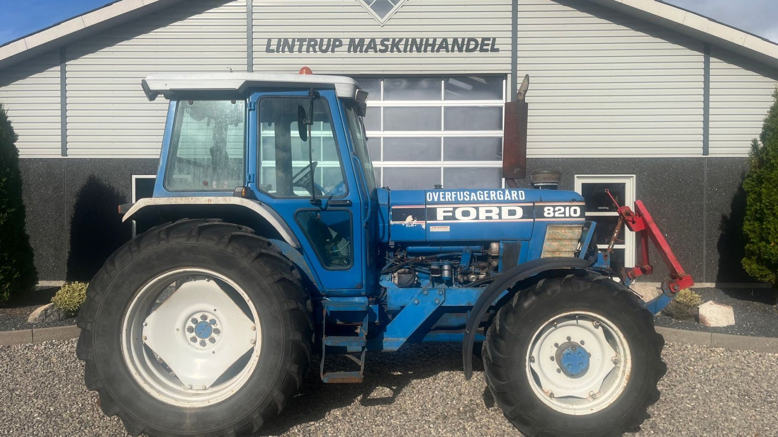 Traktor типа Ford 8210 Force II Med frontlift, Gebrauchtmaschine в Lintrup (Фотография 10)