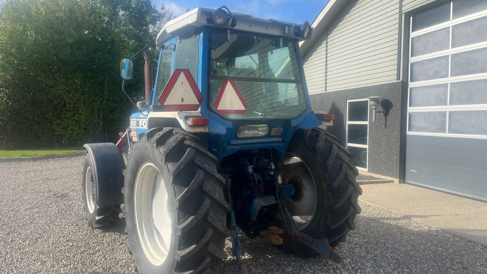 Traktor типа Ford 8210 Force II Med frontlift, Gebrauchtmaschine в Lintrup (Фотография 14)