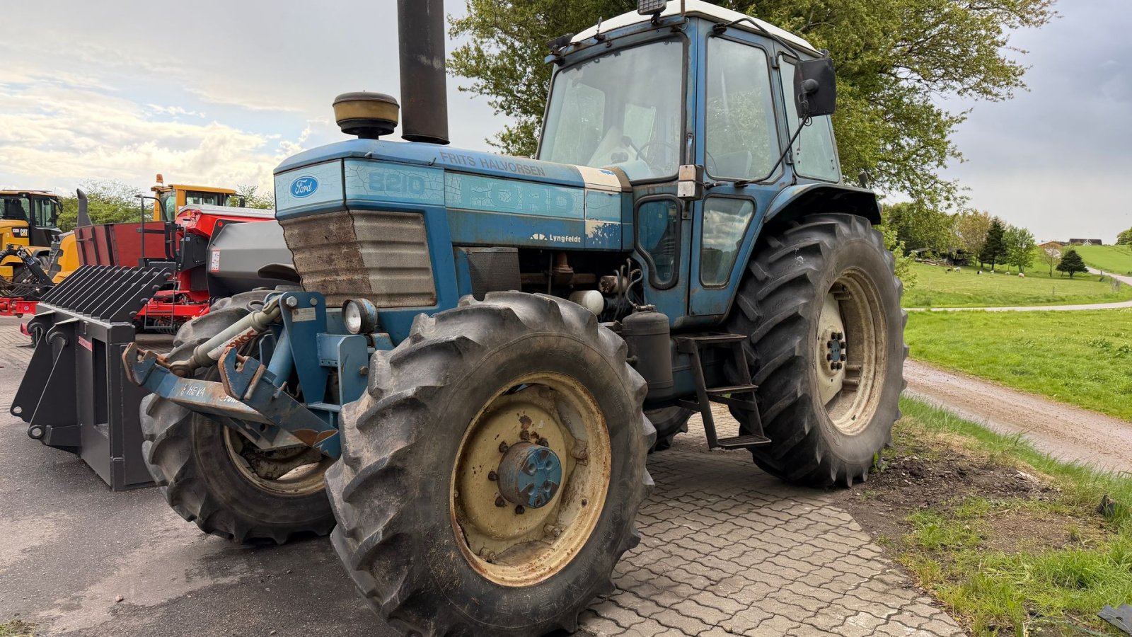 Traktor typu Ford 8210, Gebrauchtmaschine w Nørager (Zdjęcie 1)