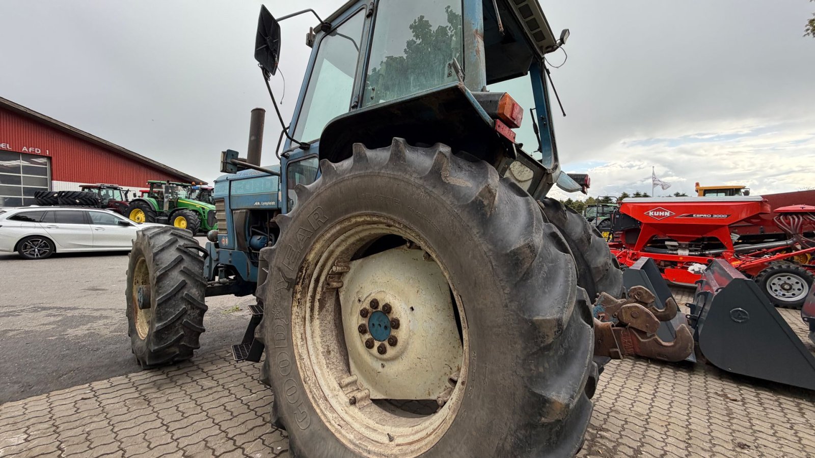 Traktor typu Ford 8210, Gebrauchtmaschine w Nørager (Zdjęcie 3)