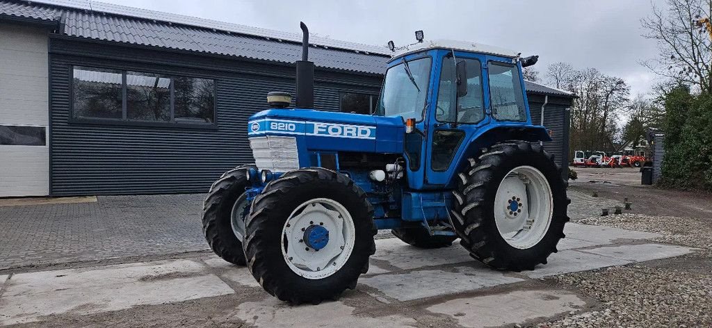 Traktor типа Ford 8210, Gebrauchtmaschine в Scharsterbrug (Фотография 10)