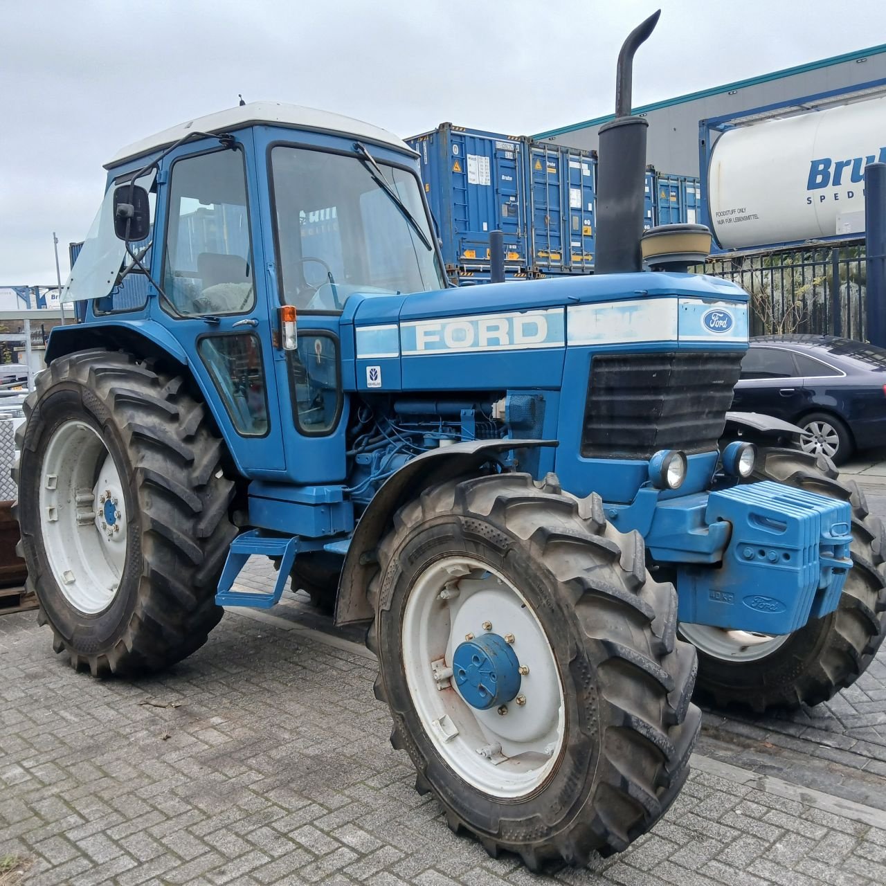 Traktor des Typs Ford 8210, Gebrauchtmaschine in Alblasserdam (Bild 2)