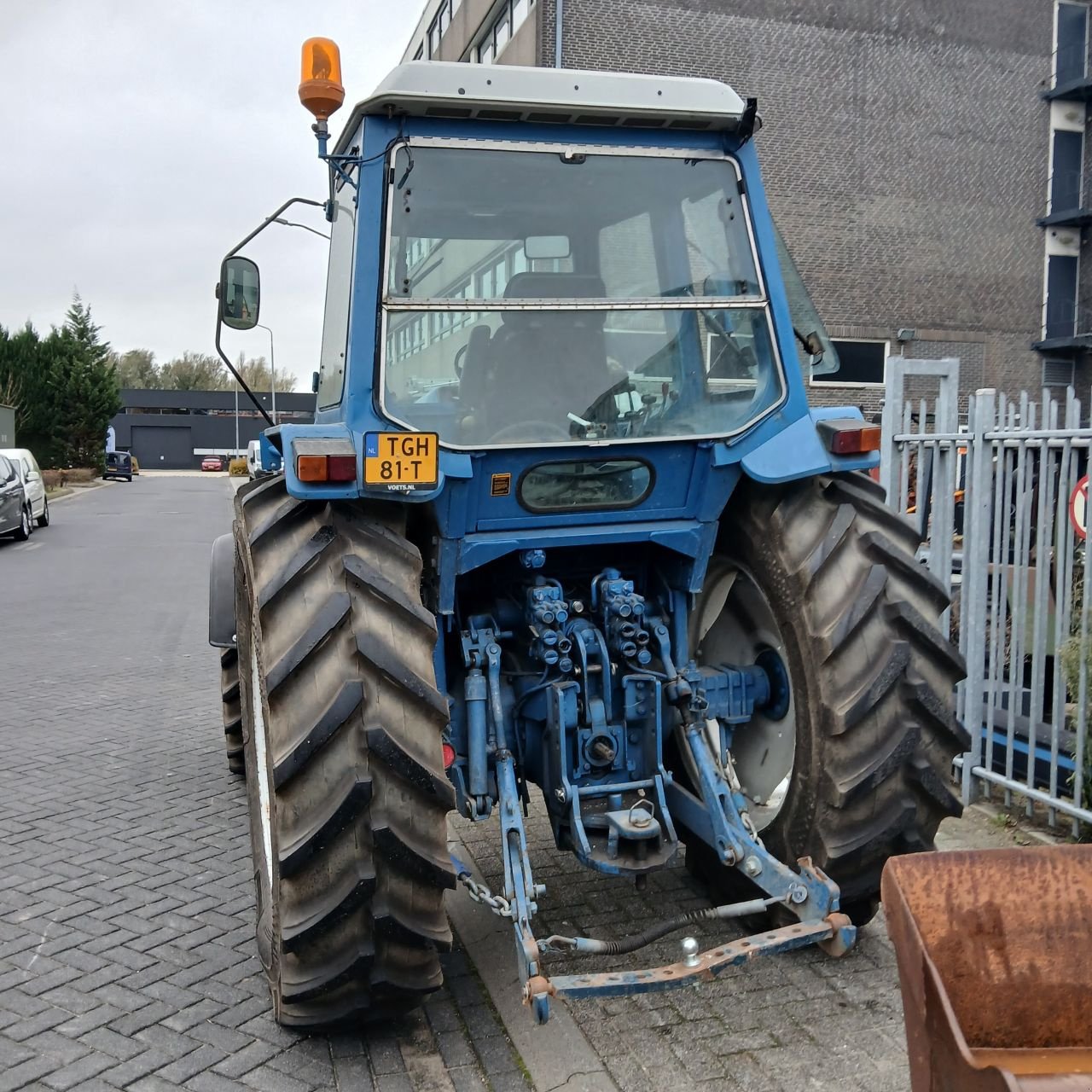Traktor des Typs Ford 8210, Gebrauchtmaschine in Alblasserdam (Bild 4)