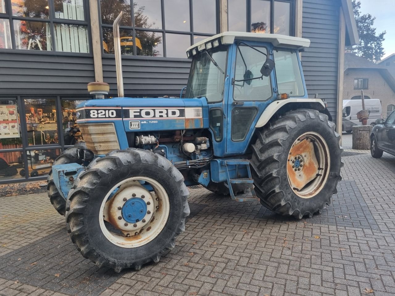 Traktor typu Ford 8210, Gebrauchtmaschine v Lunteren (Obrázek 2)