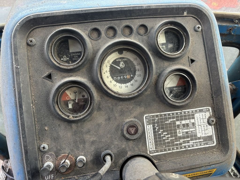 Traktor типа Ford 8210, Gebrauchtmaschine в Heerenveen (Фотография 8)