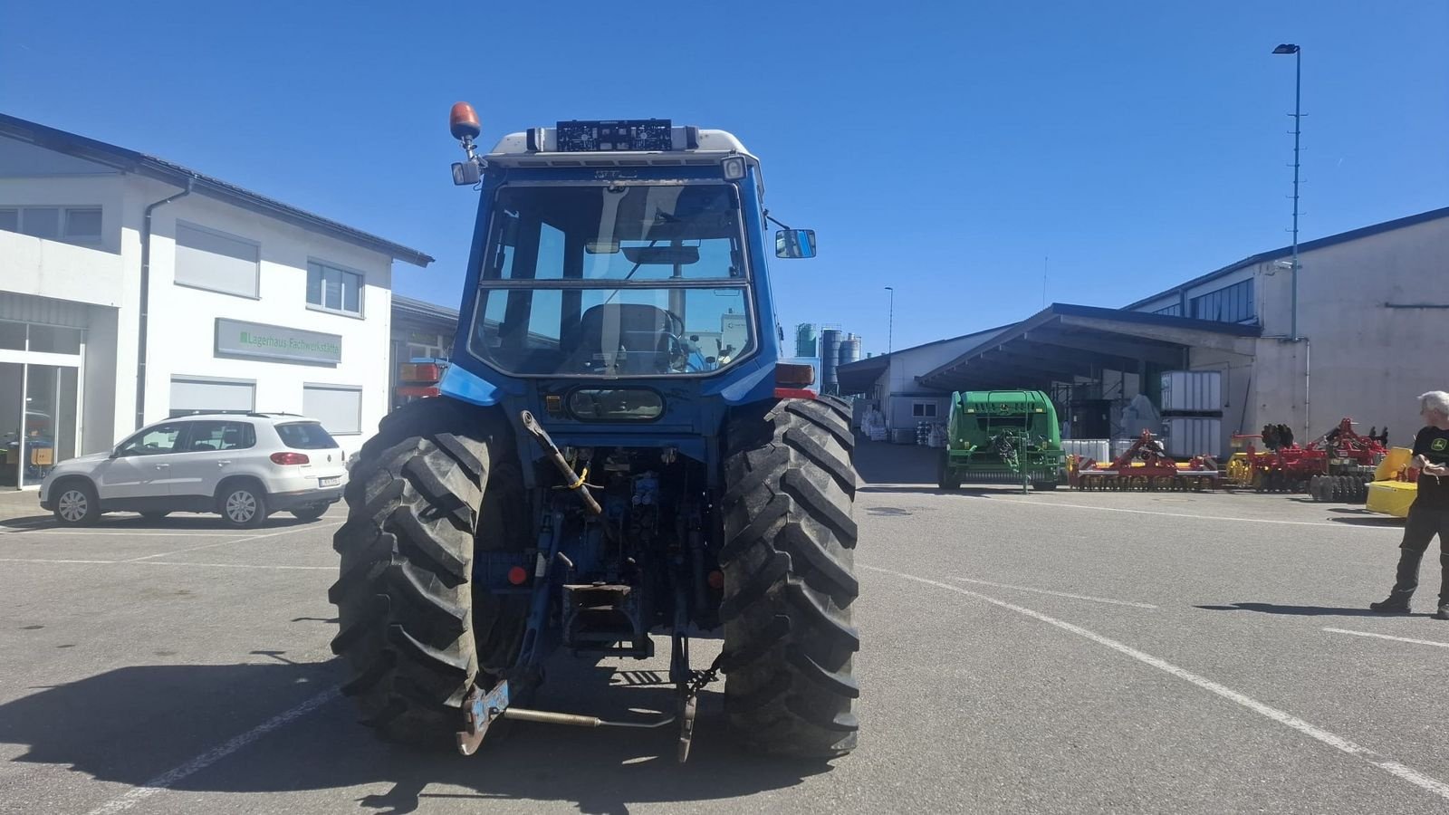 Traktor типа Ford 8210, Gebrauchtmaschine в Gundertshausen (Фотография 4)