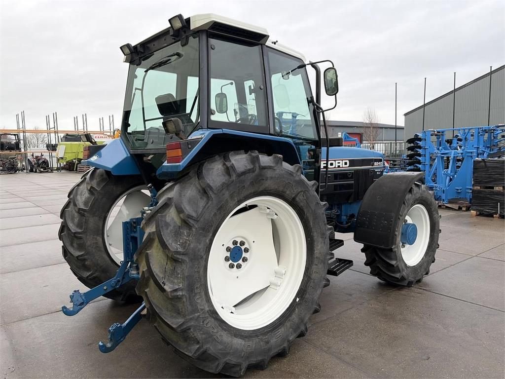 Traktor vrste Ford 8240 SLE Powerstar, Gebrauchtmaschine v Bant (Slika 3)