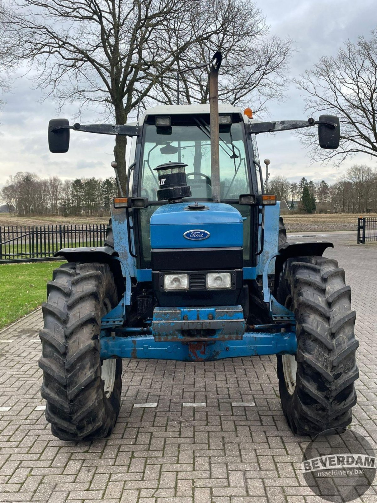 Traktor des Typs Ford 8240, Gebrauchtmaschine in Vriezenveen (Bild 8)