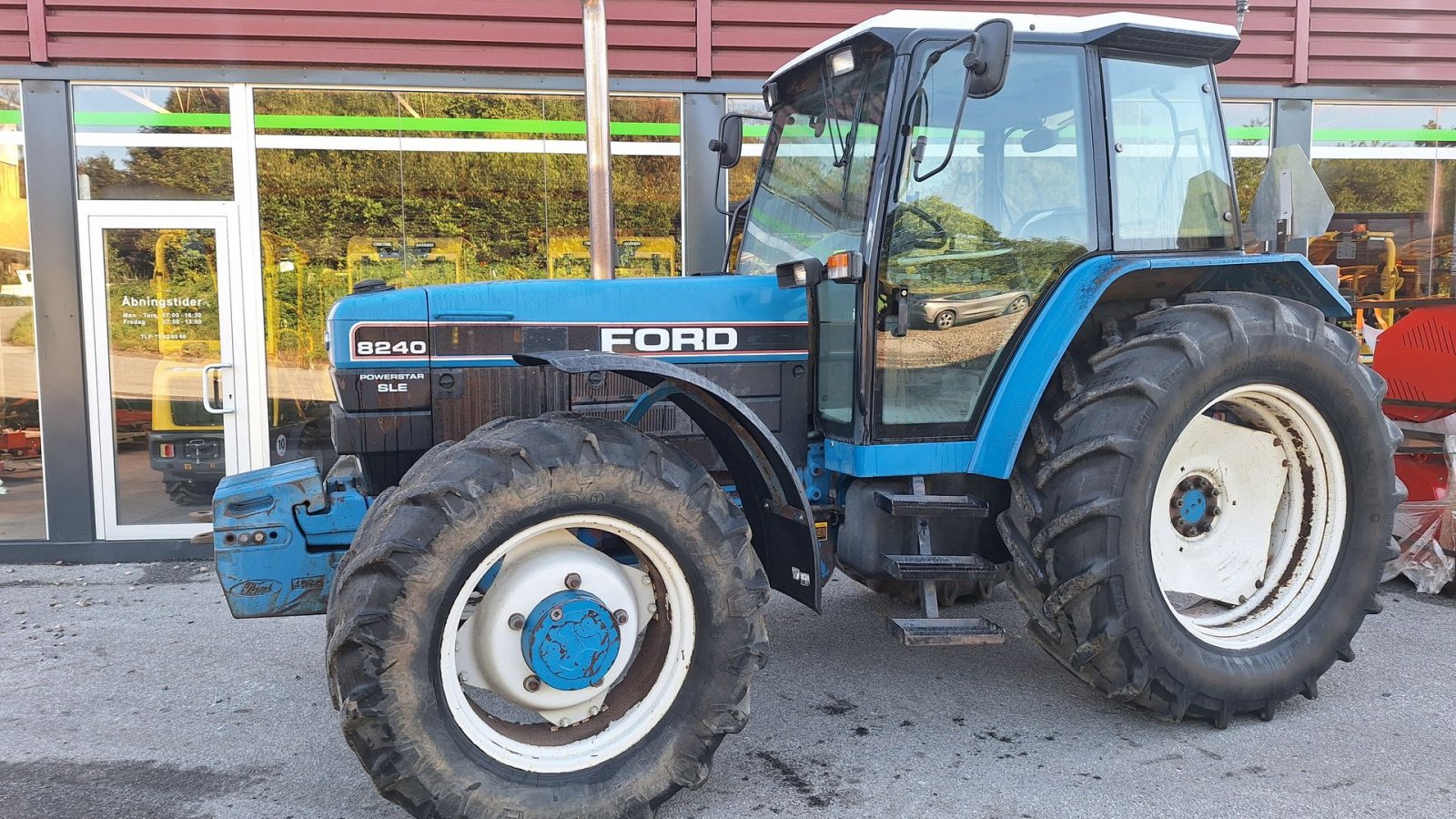 Traktor typu Ford 8240, Gebrauchtmaschine v Rødekro (Obrázek 1)