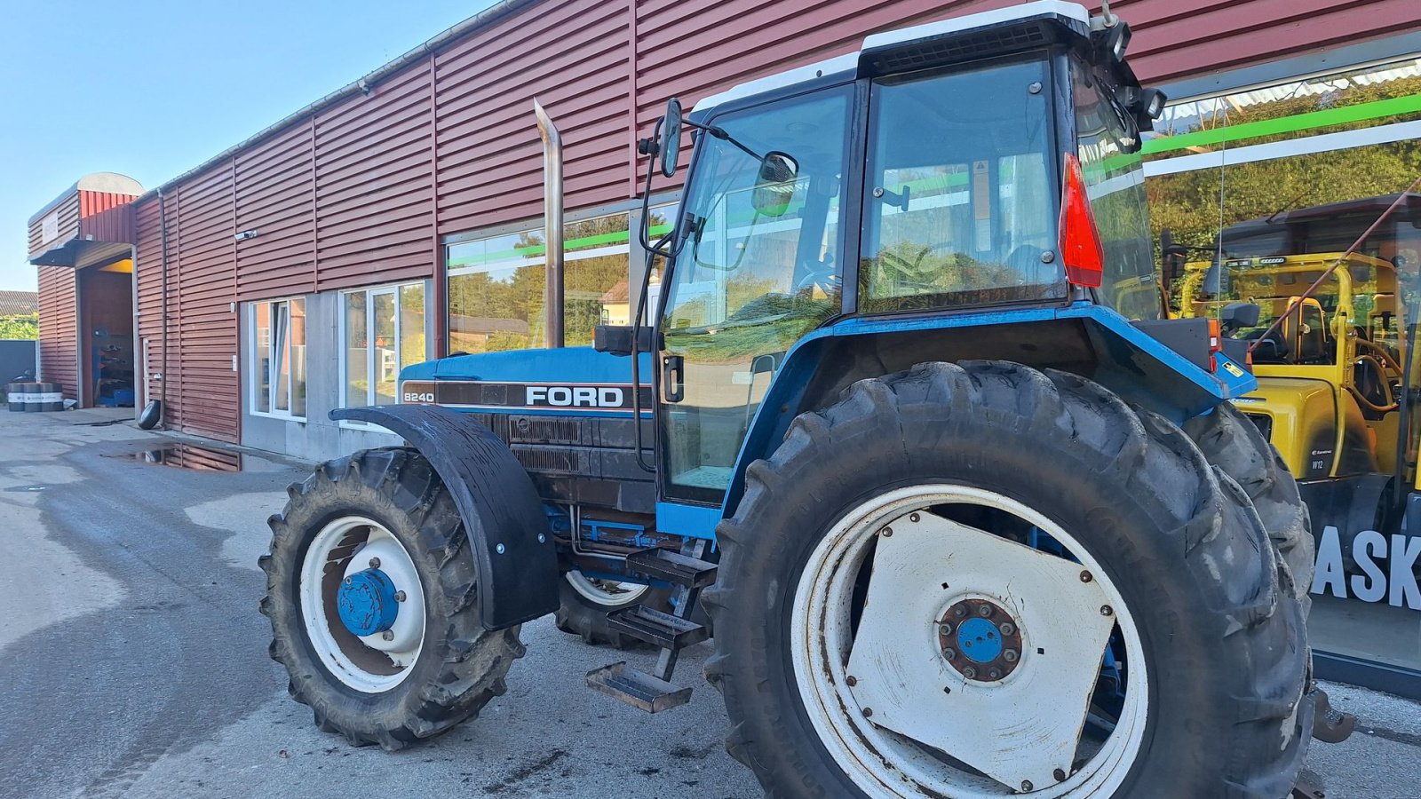 Traktor typu Ford 8240, Gebrauchtmaschine v Rødekro (Obrázek 2)