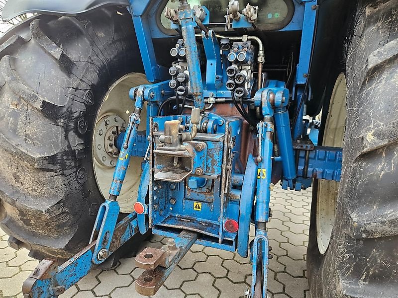 Traktor van het type Ford 8630 Powershift 40 km/h, Gebrauchtmaschine in Honigsee (Foto 13)