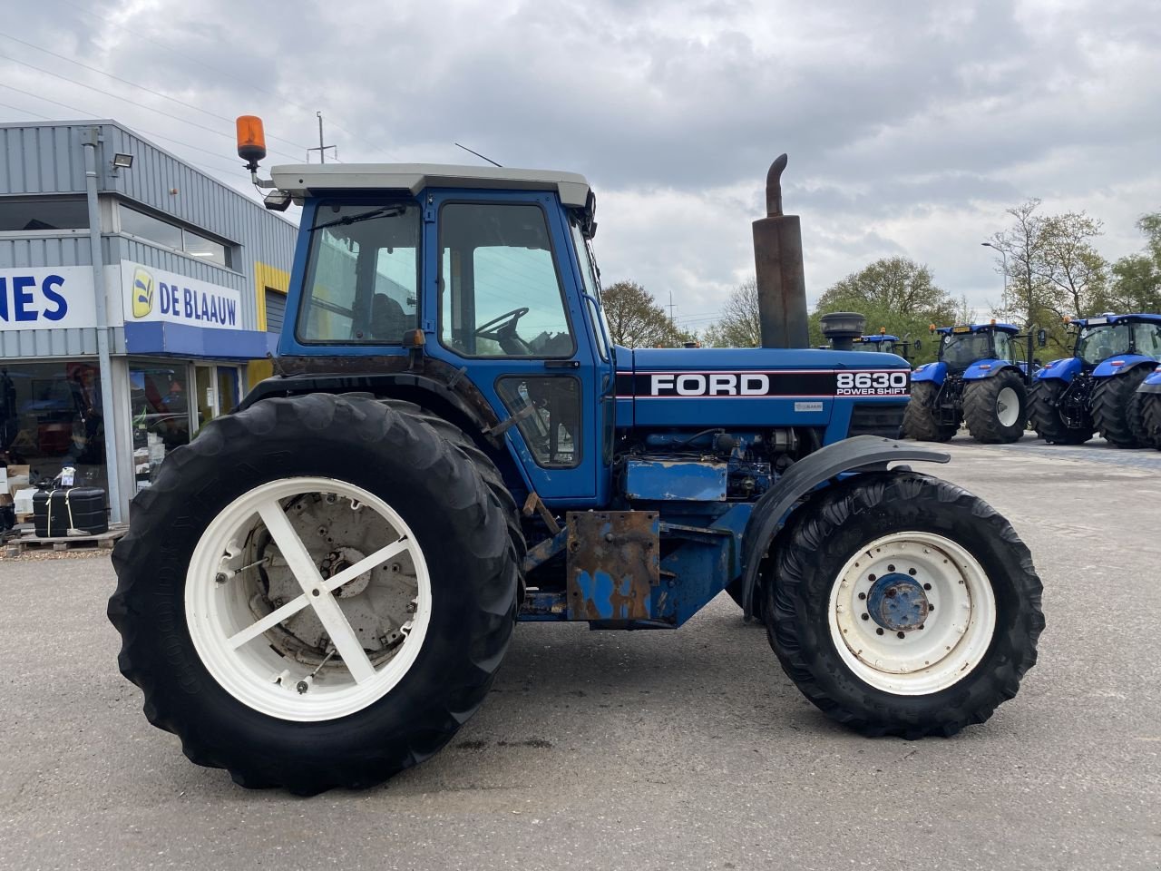 Traktor des Typs Ford 8630, Gebrauchtmaschine in Heerenveen (Bild 5)