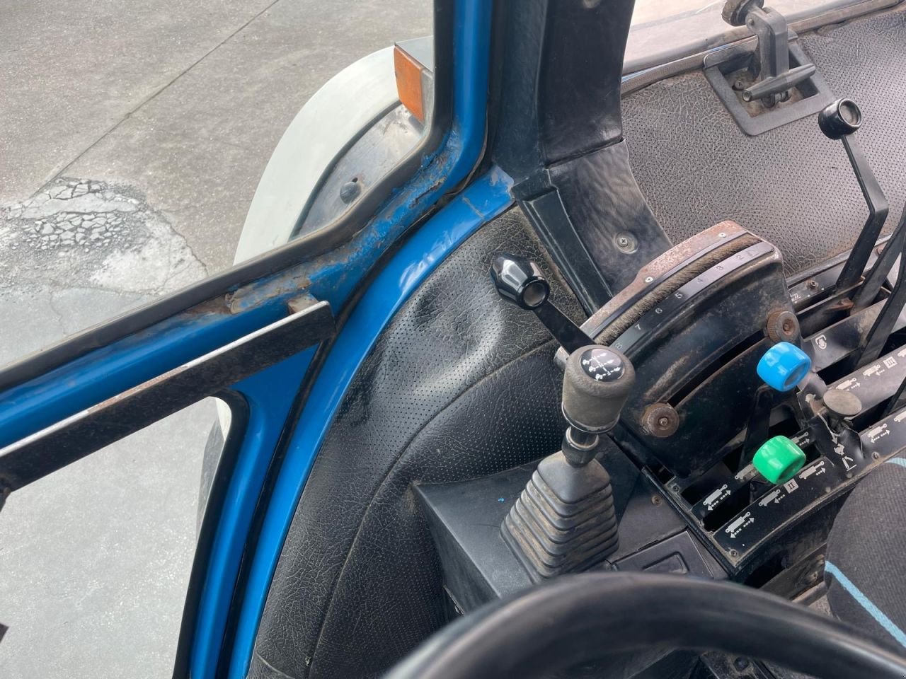 Traktor типа Ford 8630, Gebrauchtmaschine в De Mortel (Фотография 8)