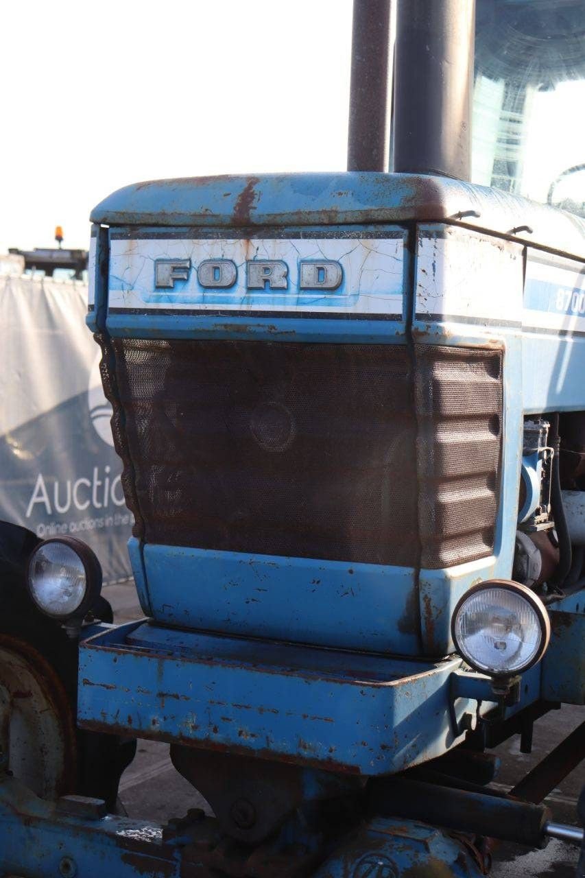 Traktor typu Ford 8700F, Gebrauchtmaschine w Antwerpen (Zdjęcie 11)