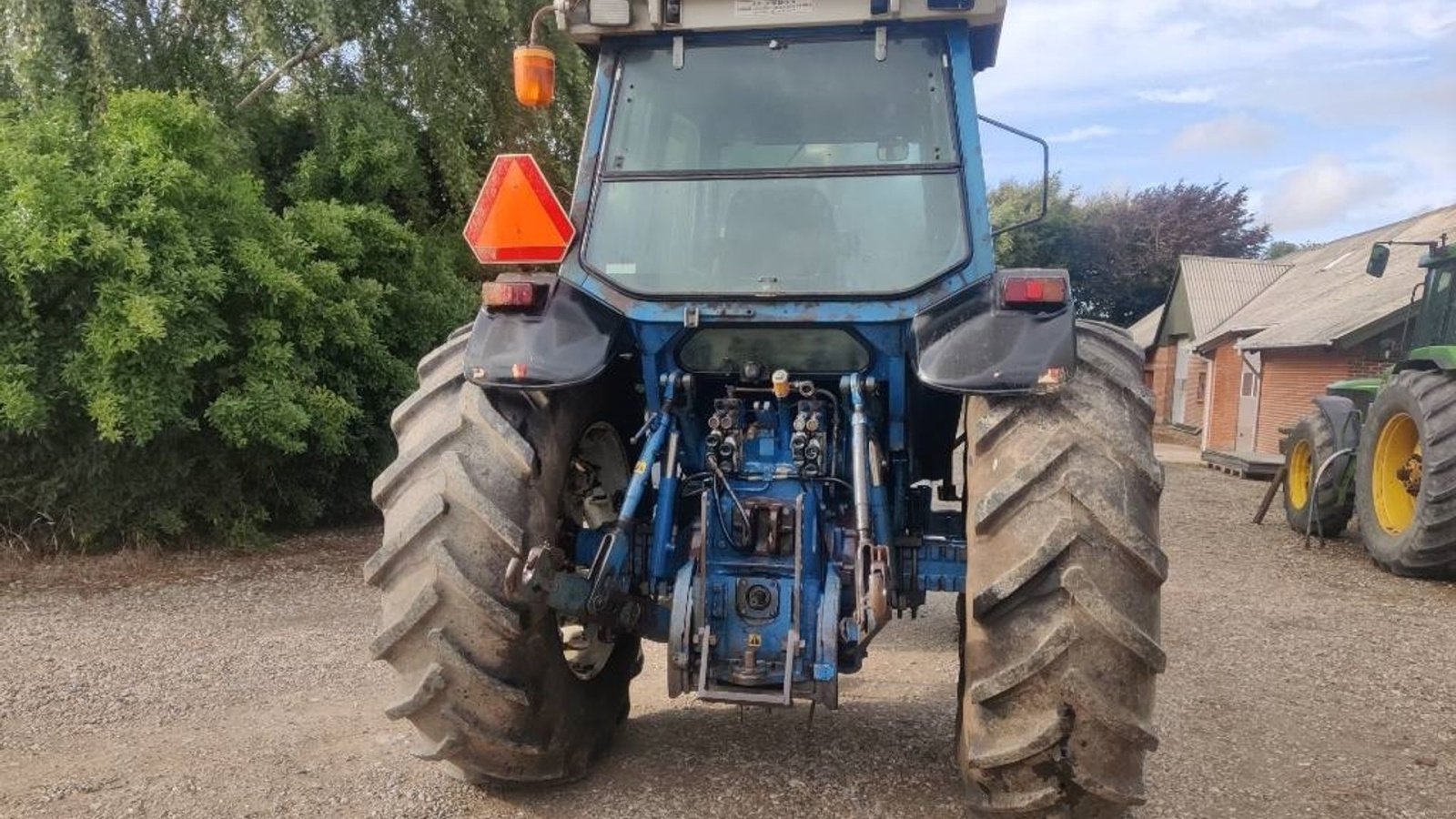 Traktor of the type Ford 8730 med frontlift, Gebrauchtmaschine in Skive (Picture 5)