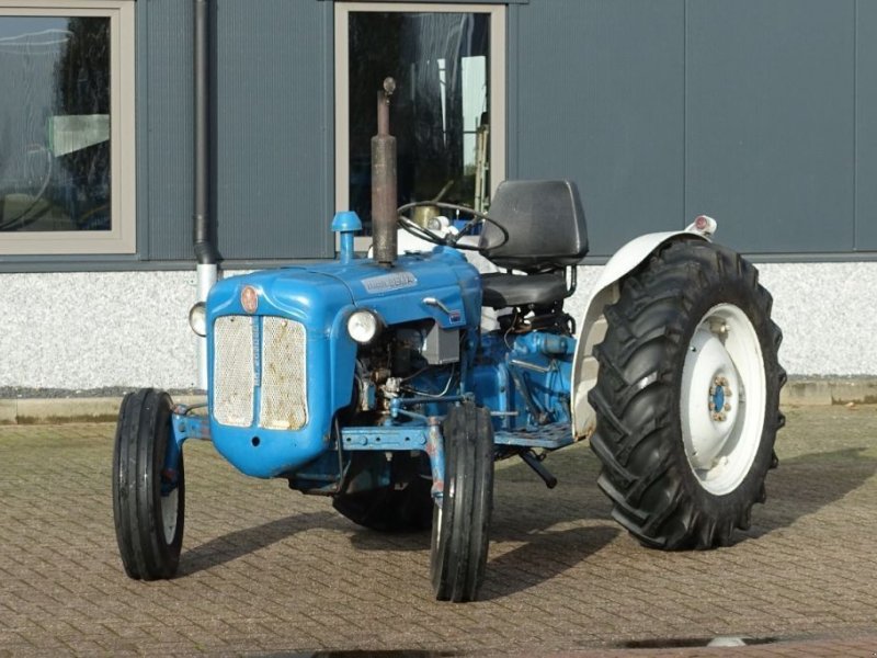 Traktor des Typs Ford Dexta 2wd / 2291 Draaiuren / Nieuwe banden, Gebrauchtmaschine in Swifterband (Bild 1)