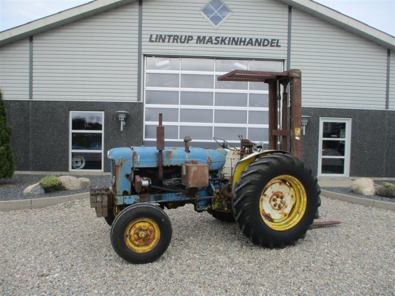 Traktor a típus Ford Super Major Med trucktårn, Gebrauchtmaschine ekkor: Lintrup (Kép 1)