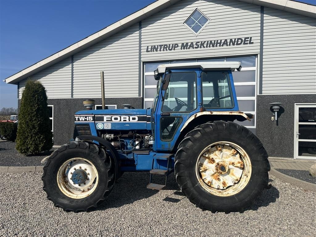 Traktor Türe ait Ford TW 15 F II med HEVA opklappelig frontlift, Gebrauchtmaschine içinde Lintrup (resim 11)