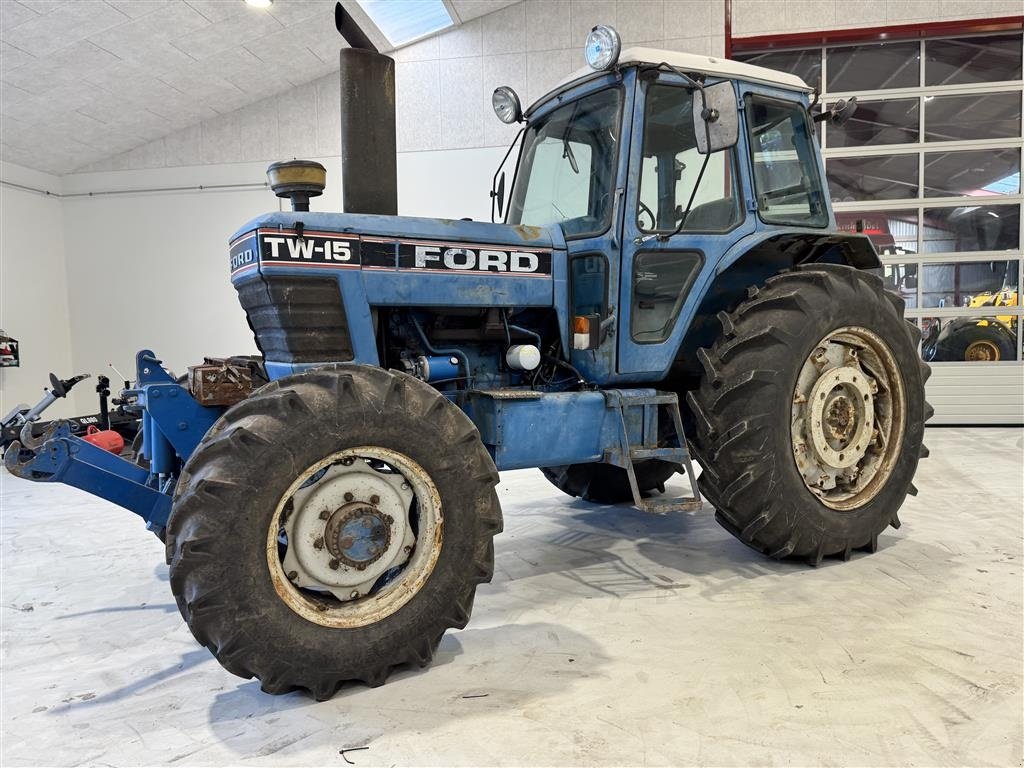 Traktor des Typs Ford TW 15 MED NÆSTEN NYE DÆK!, Gebrauchtmaschine in Nørager (Bild 2)