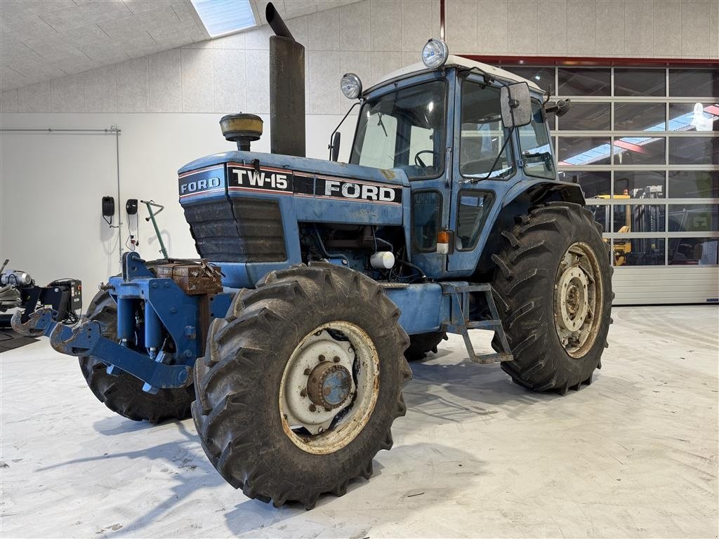 Traktor des Typs Ford TW 15 MED NÆSTEN NYE DÆK!, Gebrauchtmaschine in Nørager (Bild 1)