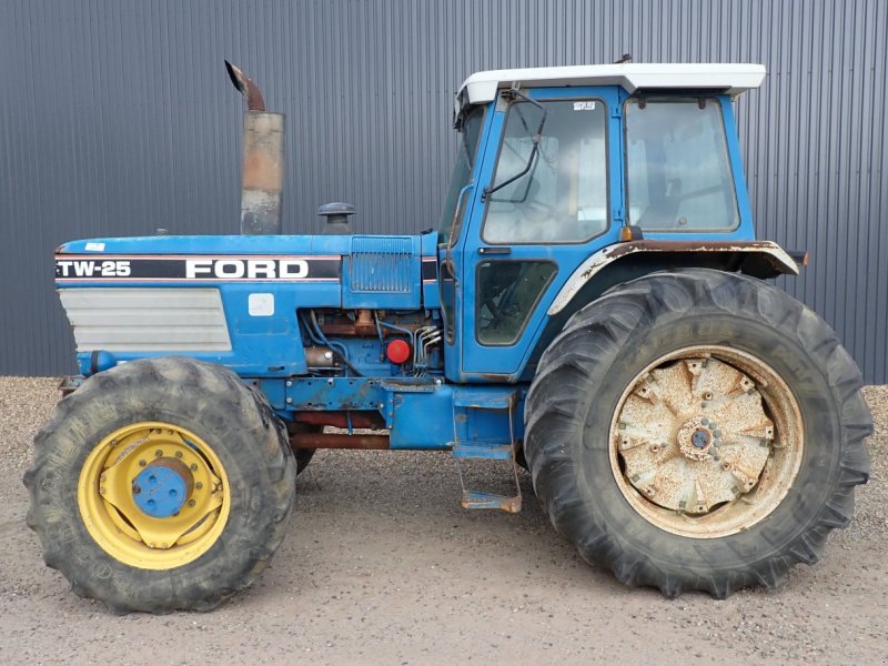 Traktor za tip Ford TW25, Gebrauchtmaschine u Viborg (Slika 1)