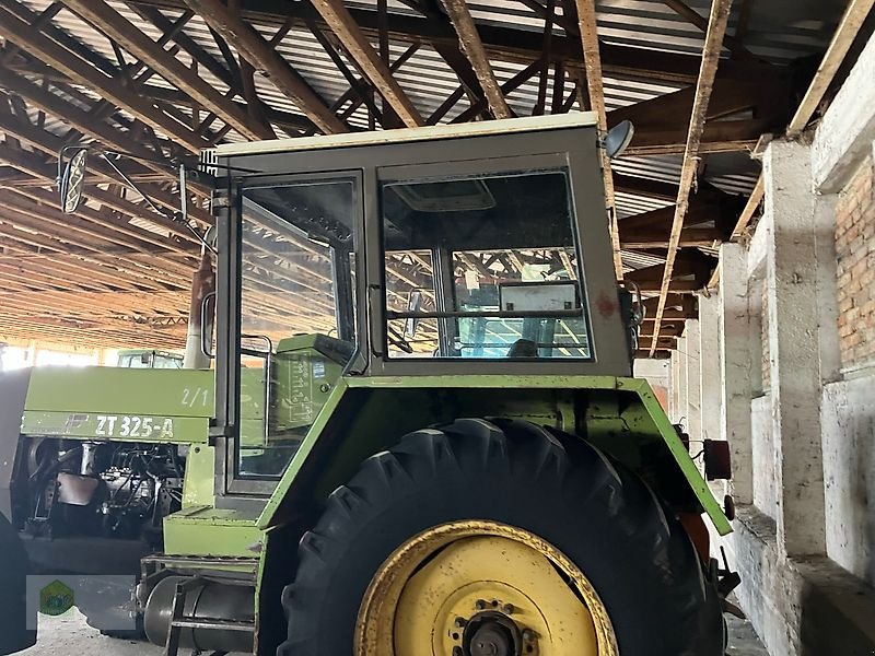 Traktor van het type Fortschritt ZT 325 A, Gebrauchtmaschine in Salsitz (Foto 4)