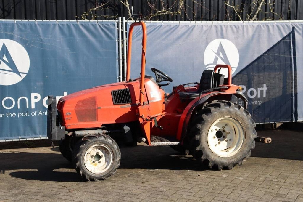 Traktor des Typs Goldoni Idea 30DT, Gebrauchtmaschine in Antwerpen (Bild 1)