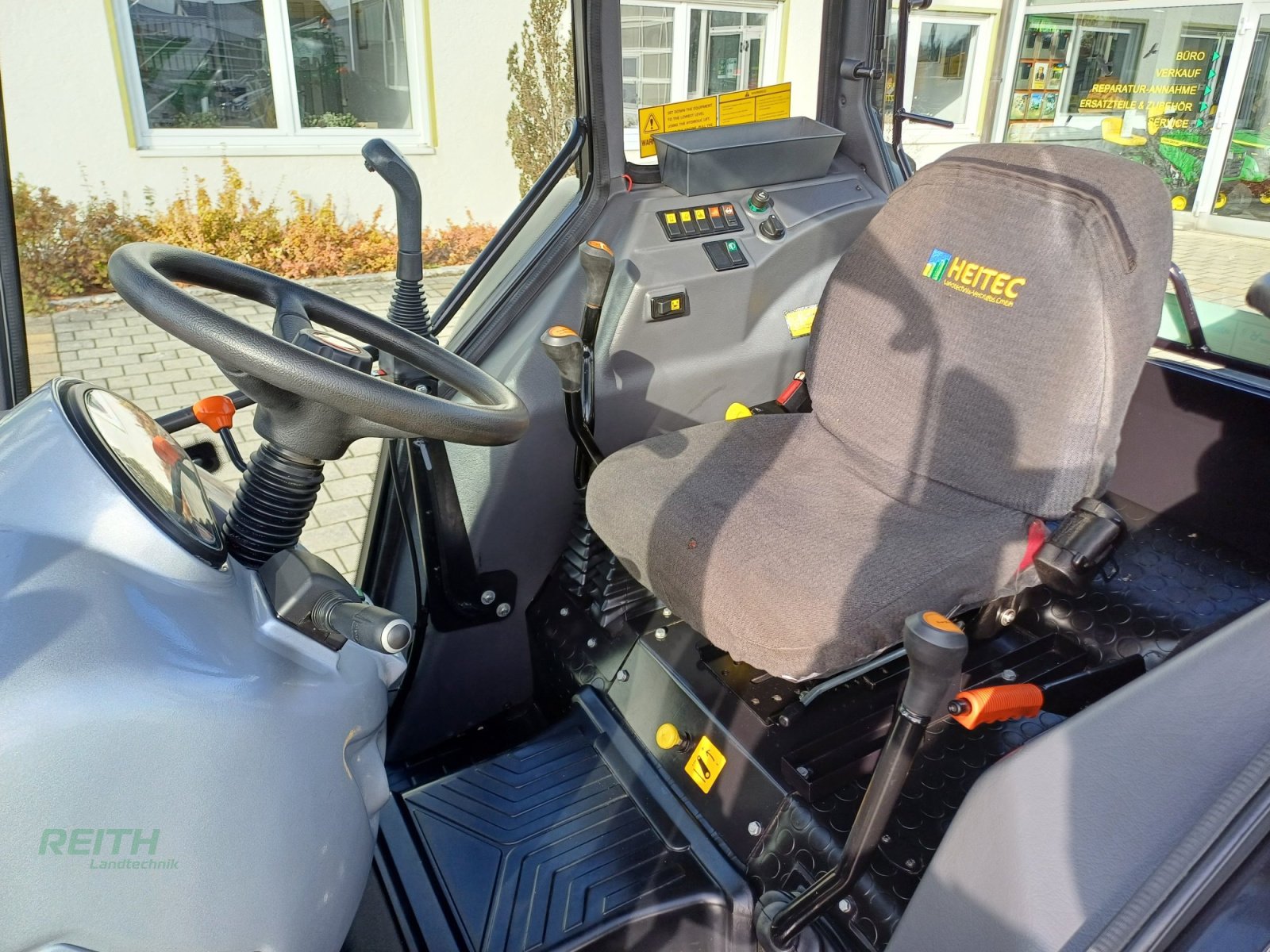 Traktor van het type hattat C3080, Gebrauchtmaschine in Wolnzach (Foto 19)