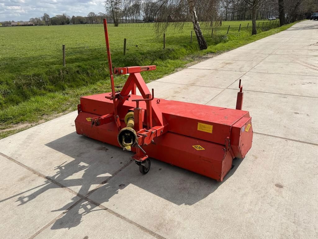Traktor типа Hekamp Veegmachine 2.0m, Gebrauchtmaschine в Lunteren (Фотография 6)