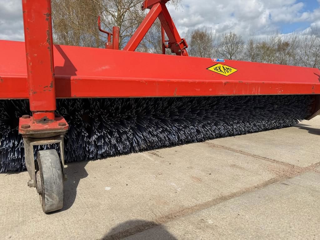 Traktor типа Hekamp Veegmachine 2.0m, Gebrauchtmaschine в Lunteren (Фотография 7)
