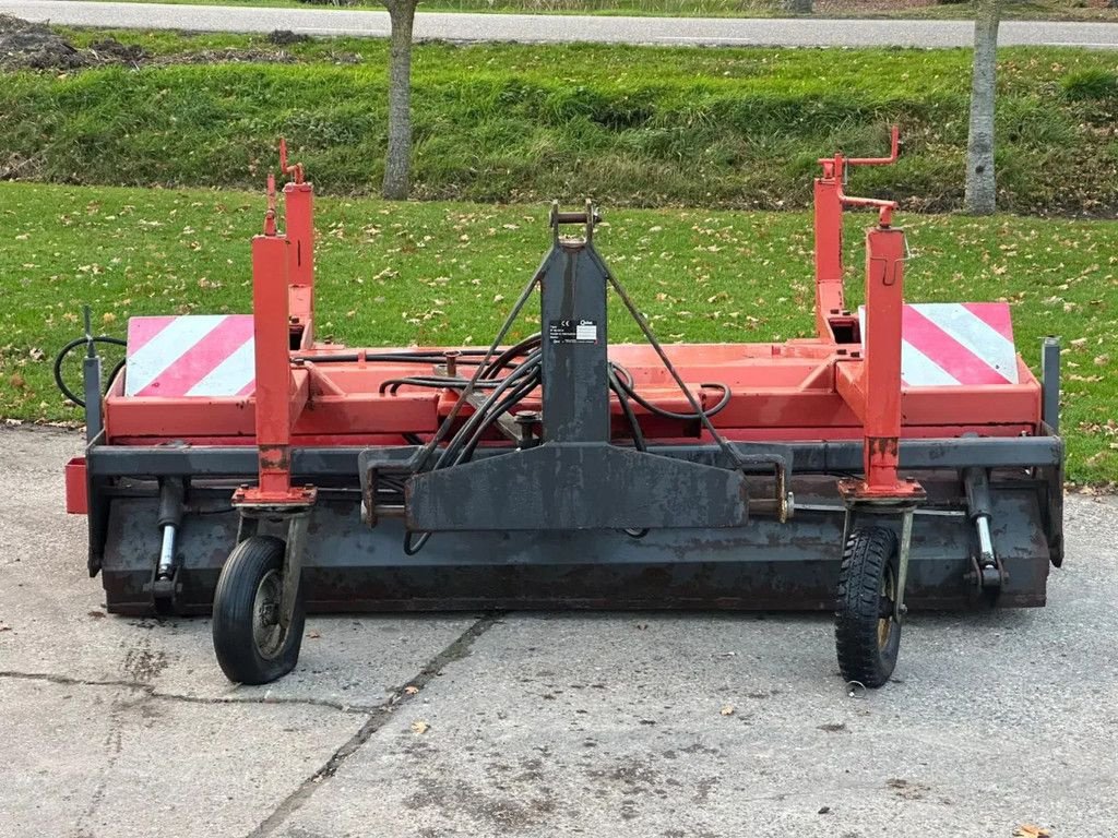 Traktor typu Hekamp Veegmachine met opvangbak Hydraulisch borstel, Gebrauchtmaschine v Ruinerwold (Obrázek 2)