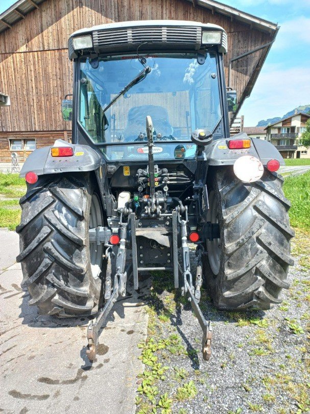 Traktor van het type Hürlimann XA-90 Tradition, Gebrauchtmaschine in Buochs NW (Foto 3)