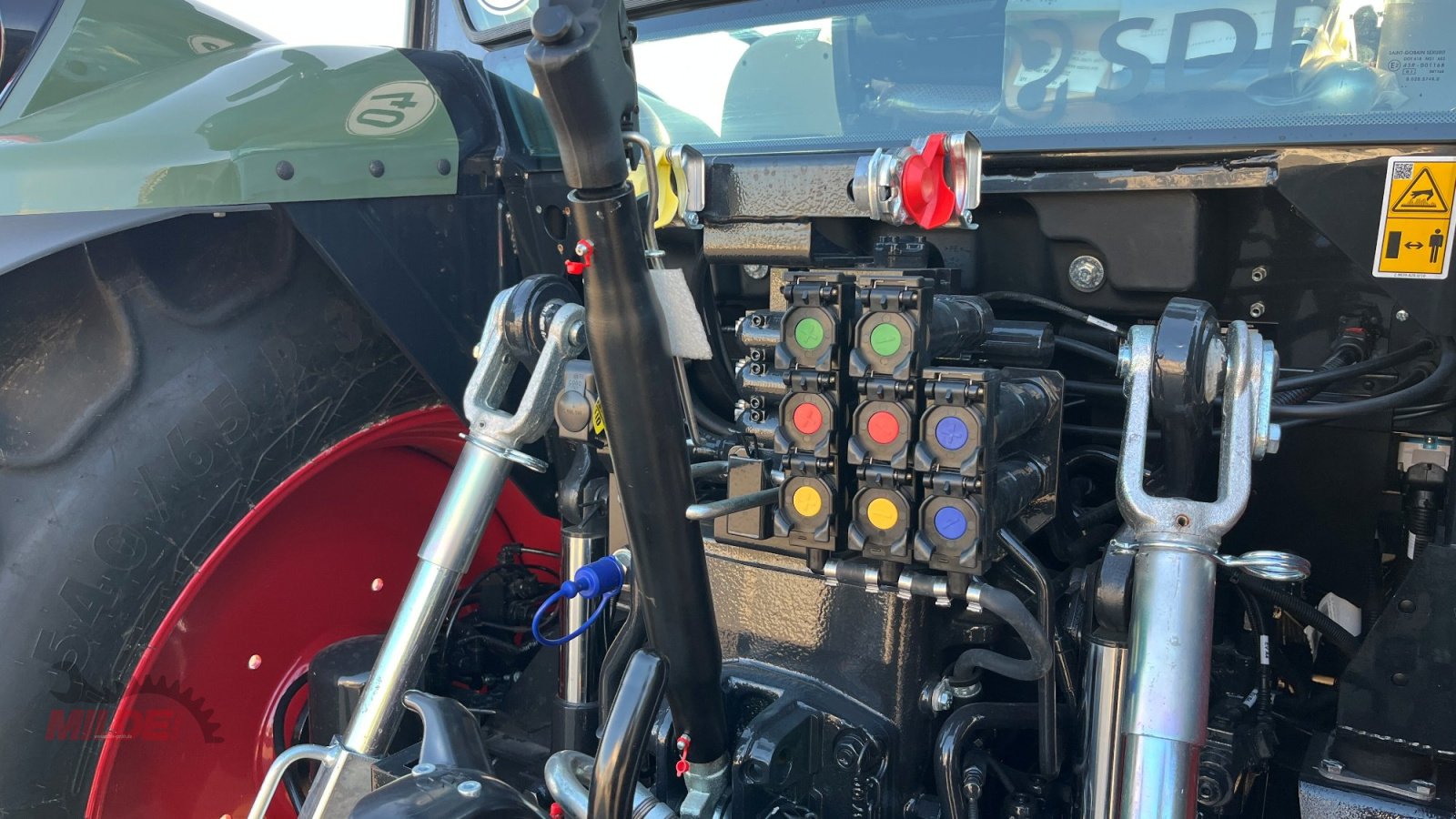 Traktor des Typs Hürlimann XL.K 115 GS / Deutz-Fahr 6115C, Neumaschine in Gebenbach (Bild 7)